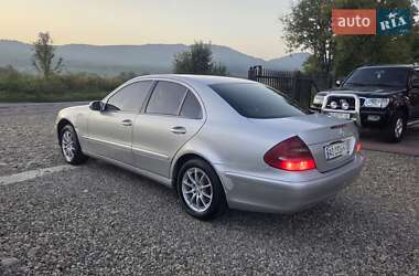 Седан Mercedes-Benz E-Class 2002 в 