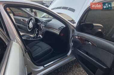 Седан Mercedes-Benz E-Class 2002 в 