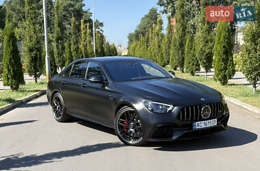 Седан Mercedes-Benz E-Class 2021 в 