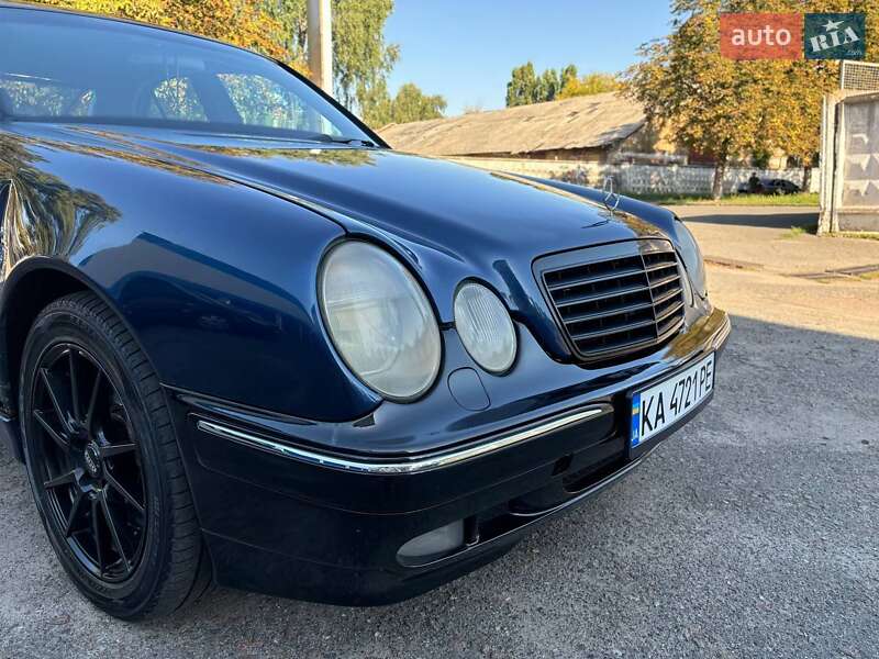 Седан Mercedes-Benz E-Class 2000 в Києві