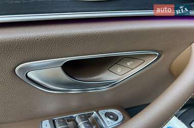 Седан Mercedes-Benz E-Class 2019 в 