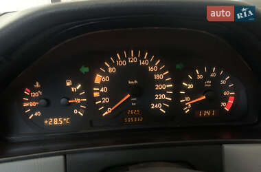 Седан Mercedes-Benz E-Class 1997 в 