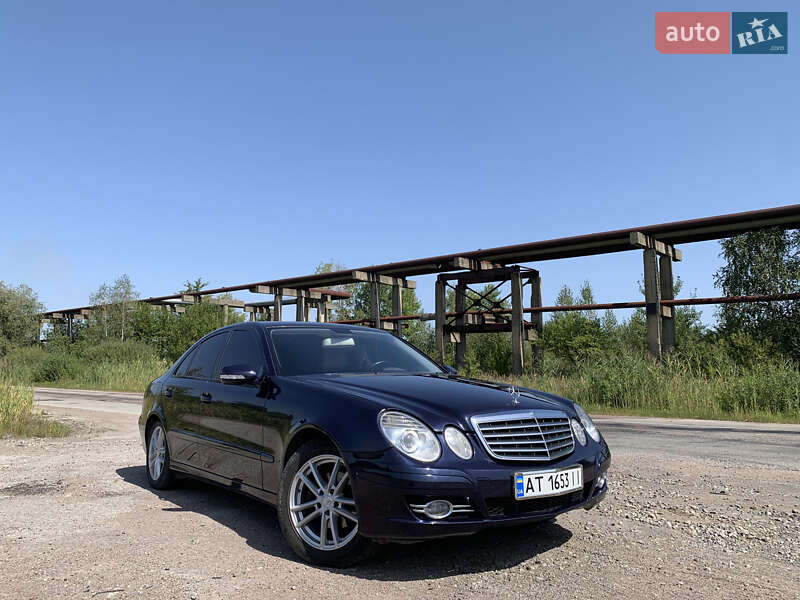 Седан Mercedes-Benz E-Class 2007 в 