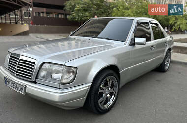 Седан Mercedes-Benz E-Class 1994 в Одесі