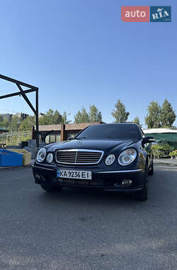 Седан Mercedes-Benz E-Class 2004 в Хотове