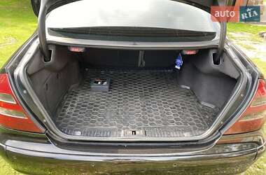 Седан Mercedes-Benz E-Class 2003 в 