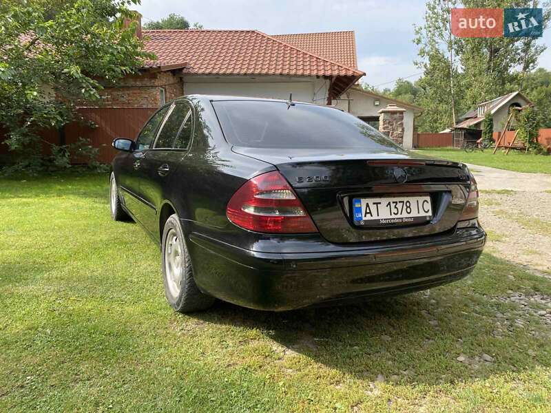 Седан Mercedes-Benz E-Class 2003 в Ивано-Франковске