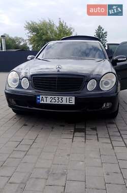 Седан Mercedes-Benz E-Class 2004 в Радчі