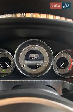 Седан Mercedes-Benz E-Class 2014 в  фото 14 Седан Mercedes-Benz E-Class 2014 в