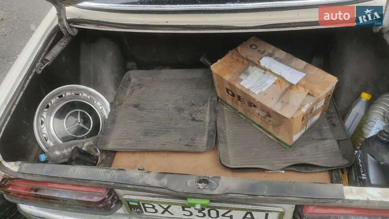 Седан Mercedes-Benz E-Class 1982 в Киеве фото 10 Седан Mercedes-Benz E-Class 1982 в Киеве