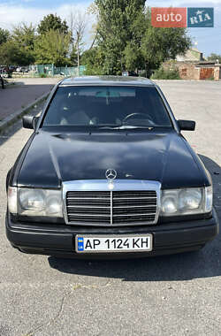 Седан Mercedes-Benz E-Class 1992 в Запорожье