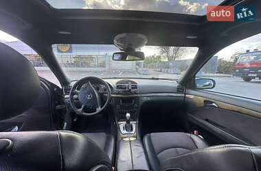 Седан Mercedes-Benz E-Class 2002 в 