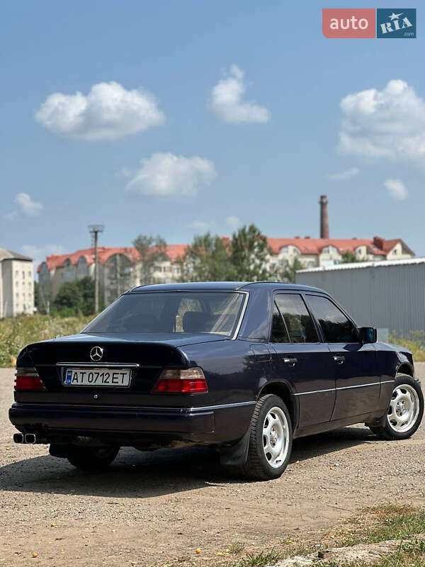 Седан Mercedes-Benz E-Class 1995 в Чернівцях