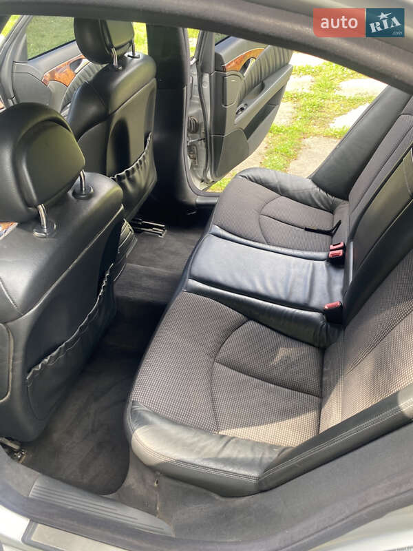 Седан Mercedes-Benz E-Class 2002 в Самборе