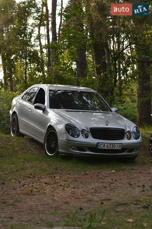 Mercedes-Benz E-Class 2003