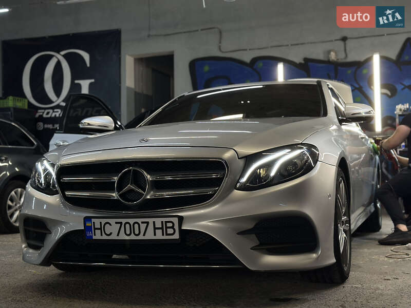 Седан Mercedes-Benz E-Class 2020 в Львове