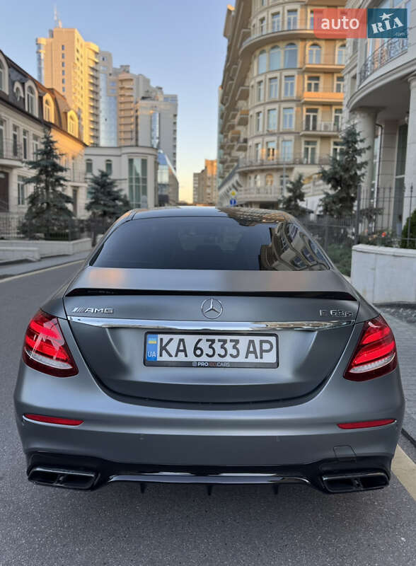 Седан Mercedes-Benz E-Class 2018 в Киеве