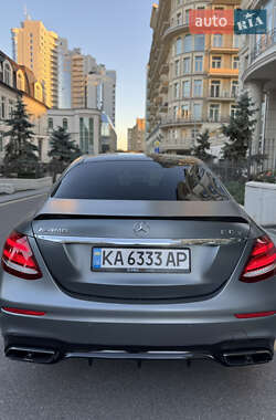 Седан Mercedes-Benz E-Class 2018 в 