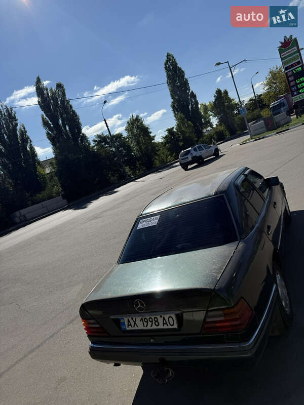 Седан Mercedes-Benz E-Class 1995 в Сумах