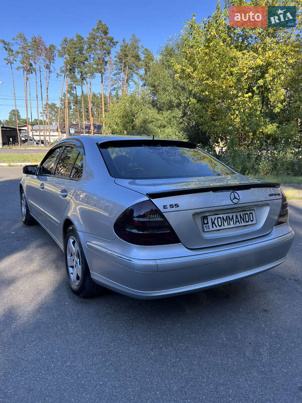 Седан Mercedes-Benz E-Class 2004 в Ірпені