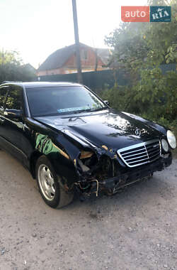 Седан Mercedes-Benz E-Class 1995 в 