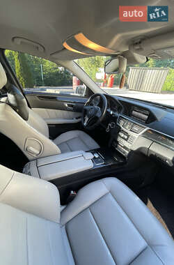 Седан Mercedes-Benz E-Class 2012 в 