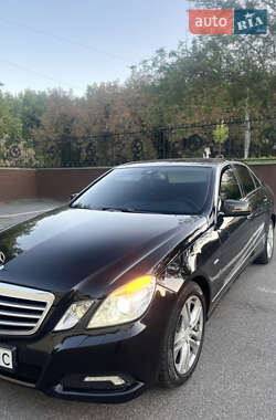 Седан Mercedes-Benz E-Class 2009 в 