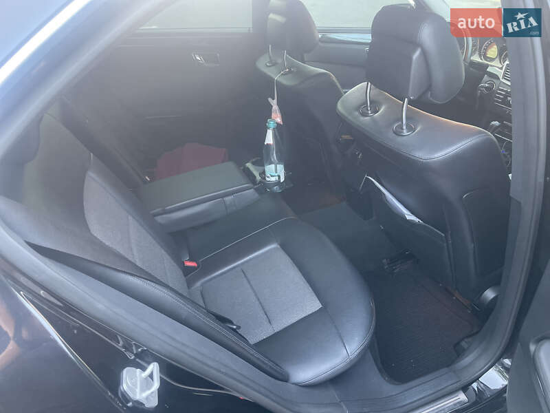 Седан Mercedes-Benz E-Class 2009 в Вінниці