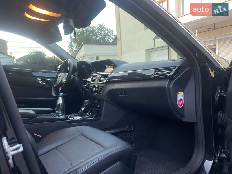 Седан Mercedes-Benz E-Class 2009 в Вінниці