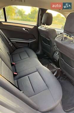 Седан Mercedes-Benz E-Class 2010 в 
