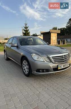 Седан Mercedes-Benz E-Class 2010 в 