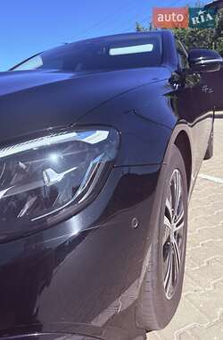Седан Mercedes-Benz E-Class 2021 в 