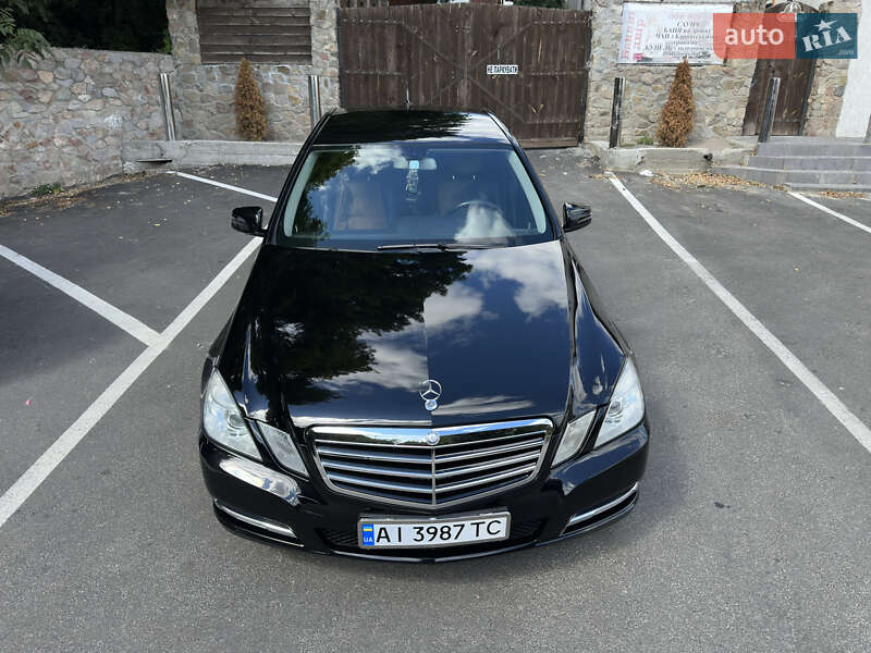 Седан Mercedes-Benz E-Class 2012 в Кагарлыке