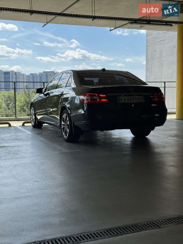 Седан Mercedes-Benz E-Class 2012 в Киеве фото 19 Седан Mercedes-Benz E-Class 2012 в Киеве