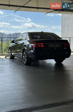 Седан Mercedes-Benz E-Class 2012 в 
