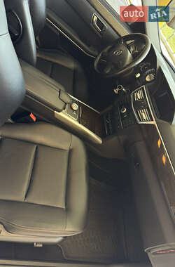 Седан Mercedes-Benz E-Class 2012 в 