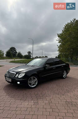 Седан Mercedes-Benz E-Class 2008 в Трускавці
