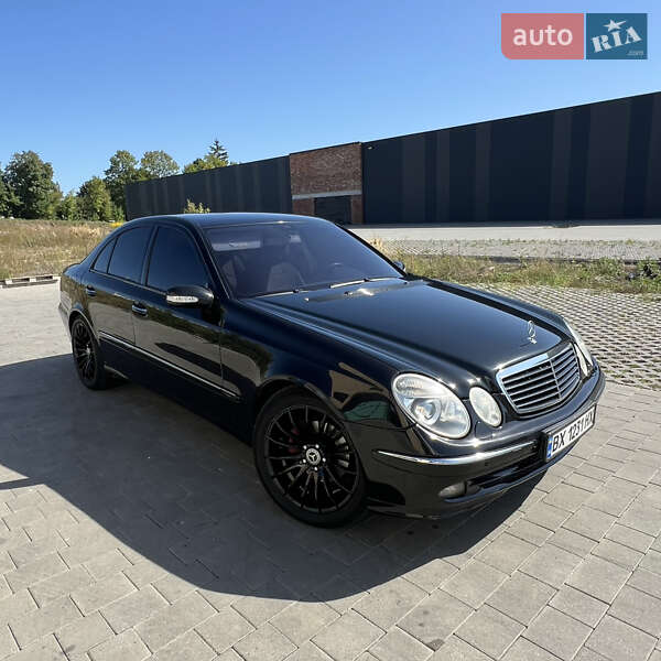 Mercedes-Benz E-Class 2005