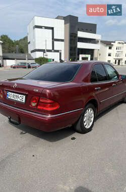 Седан Mercedes-Benz E-Class 1999 в 