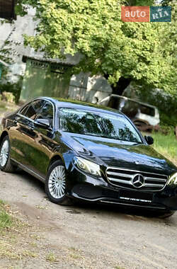 Седан Mercedes-Benz E-Class 2016 в 