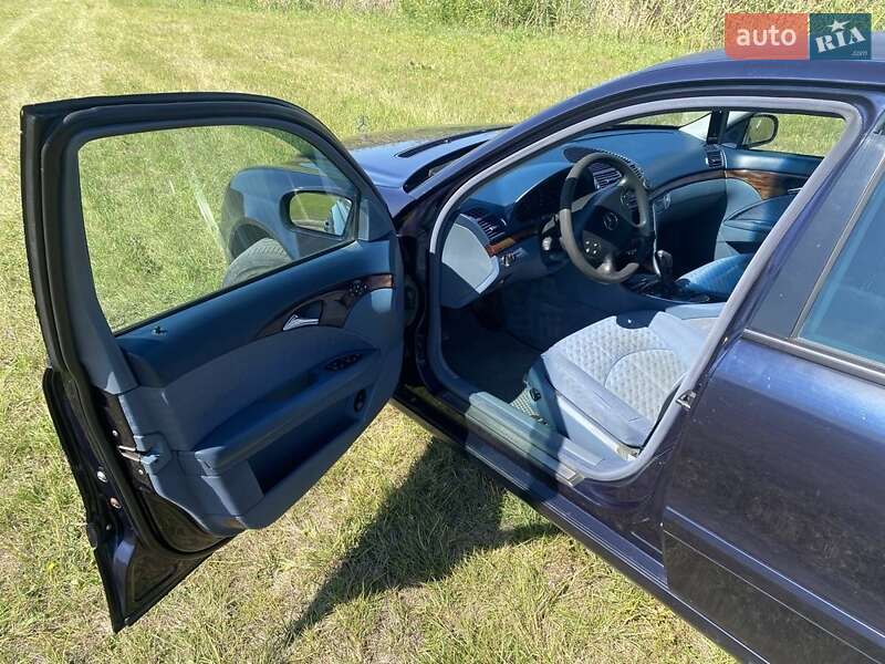 Седан Mercedes-Benz E-Class 2003 в Змиеве фото 8 Седан Mercedes-Benz E-Class 2003 в Змиеве