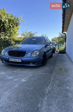 Седан Mercedes-Benz E-Class 2004 в Виннице