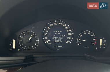 Седан Mercedes-Benz E-Class 2002 в 