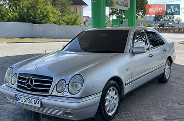 Седан Mercedes-Benz E-Class 1998 в Дніпрі