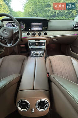 Седан Mercedes-Benz E-Class 2016 в 