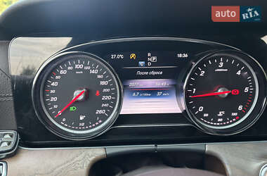 Седан Mercedes-Benz E-Class 2016 в 