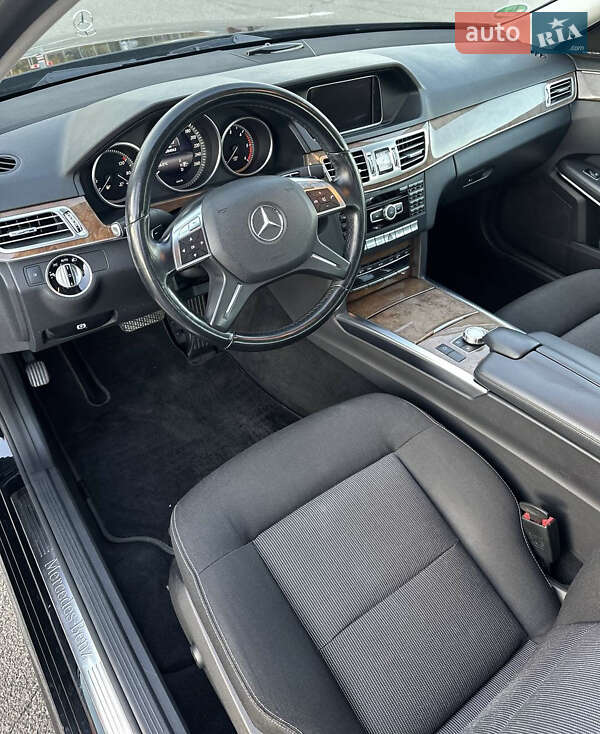 Седан Mercedes-Benz E-Class 2013 в Киеве