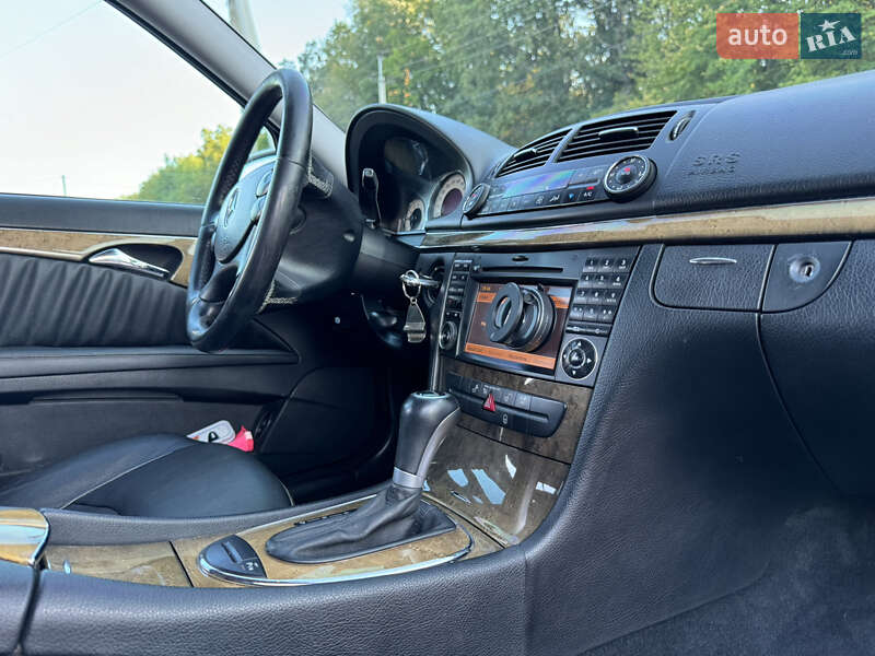 Седан Mercedes-Benz E-Class 2008 в Новоднестровске