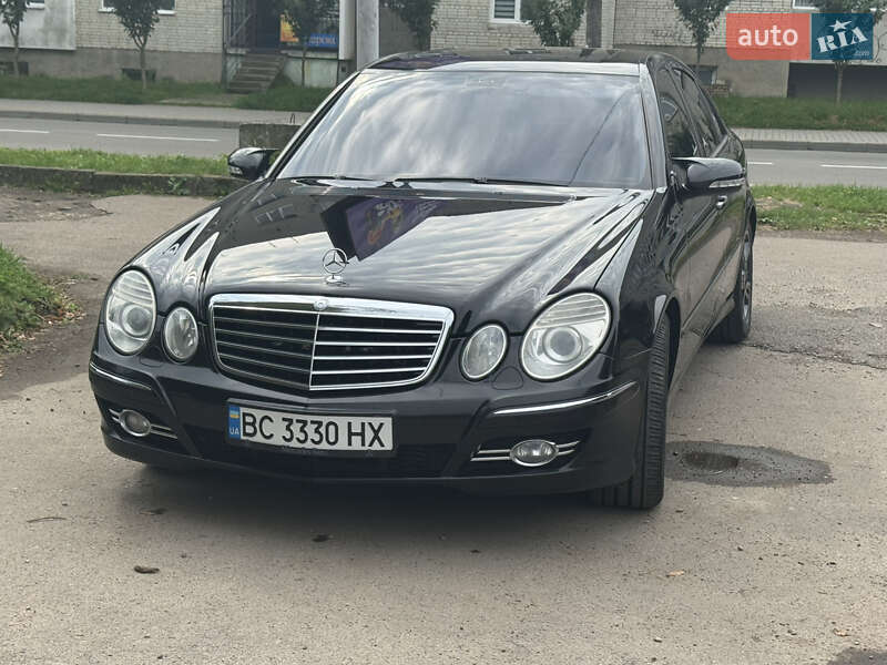 Седан Mercedes-Benz E-Class 2008 в Дрогобичі