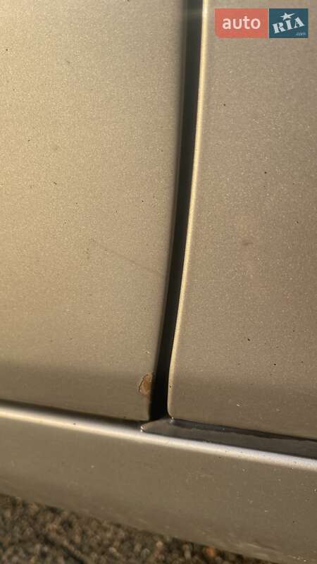 Седан Mercedes-Benz E-Class 2002 в Києві фото 16 Седан Mercedes-Benz E-Class 2002 в Києві